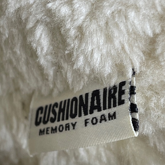 CUSHIONAIRE WOMENS SIZE 7.5 M Cozy Tan Suede Ankle Boots - Picture 5 of 10